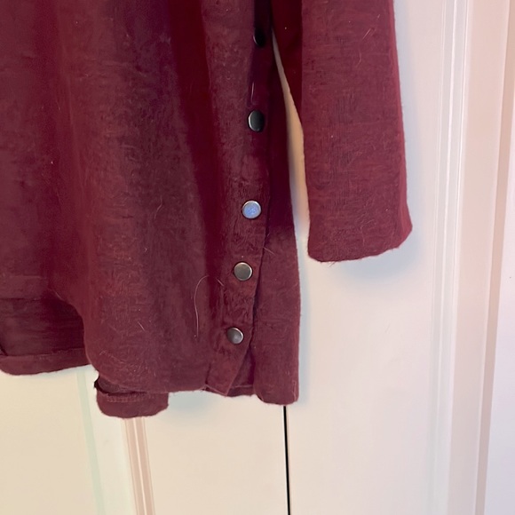 Hi Lo Burgundy tunic - Picture 2 of 4